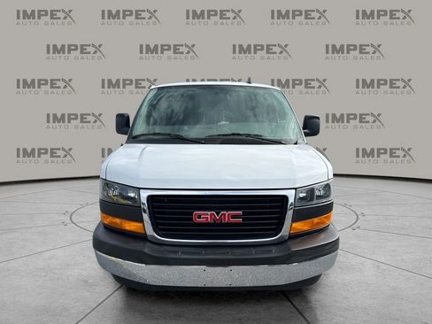 Used 2023 GMC Savana 2500 w/ Driver Convenience Package image 8
