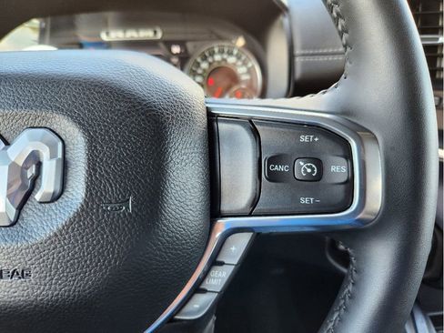 Used 2024 RAM 1500 Laramie image 21