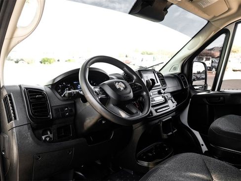Used 2023 RAM ProMaster 2500 image 2
