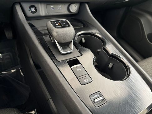 Used 2025 Nissan Rogue SV FWD image 43