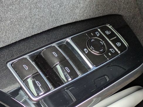 Certified 2025 Cadillac Escalade Premium Luxury Platinum w/ LPO, Radiant Package RWD image 27