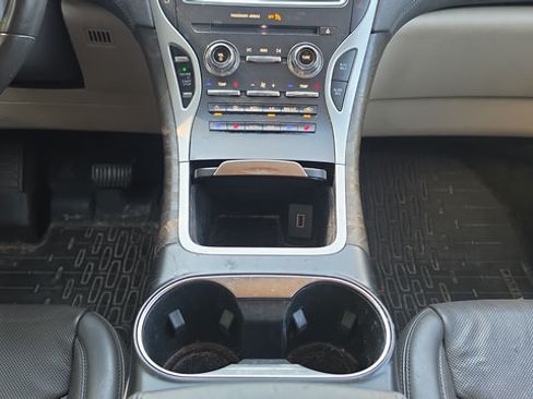 Used 2020 Lincoln Nautilus Reserve AWD/4WD image 8