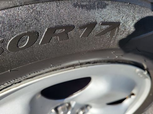 Used 2016 Jeep Cherokee Sport image 38