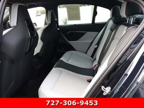 Used 2026 BMW M5 w/ Carbon Package image 16