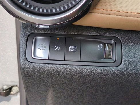 Certified 2025 Chevrolet Equinox ACTIV image 18