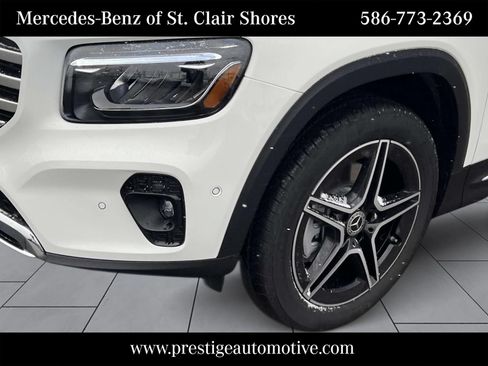 Used 2026 Mercedes-Benz GLB 250 4MATIC image 10