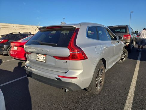 Used 2020 Volvo XC60 T6 Momentum AWD/4WD image 3