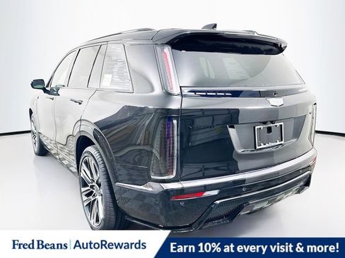 New 2026 Cadillac Vistiq Platinum image 4