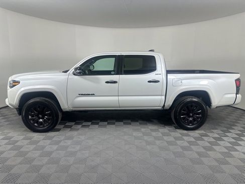 Used 2023 Toyota Tacoma Limited image 6