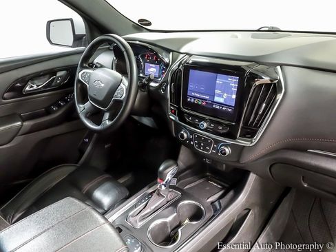 Used 2023 Chevrolet Traverse RS w/ LPO, Floor Liner Package image 29