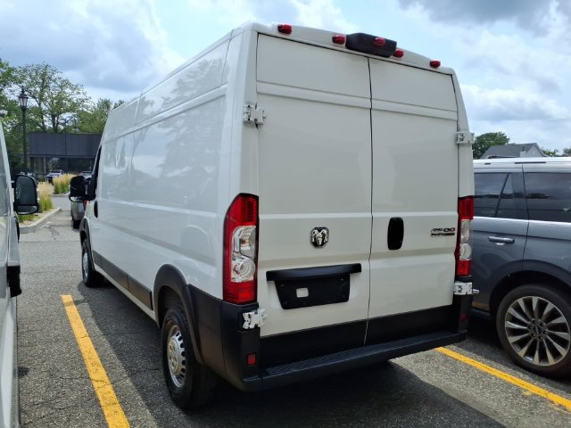 Used 2025 RAM ProMaster 2500 w/ Convenience Group FWD image 7
