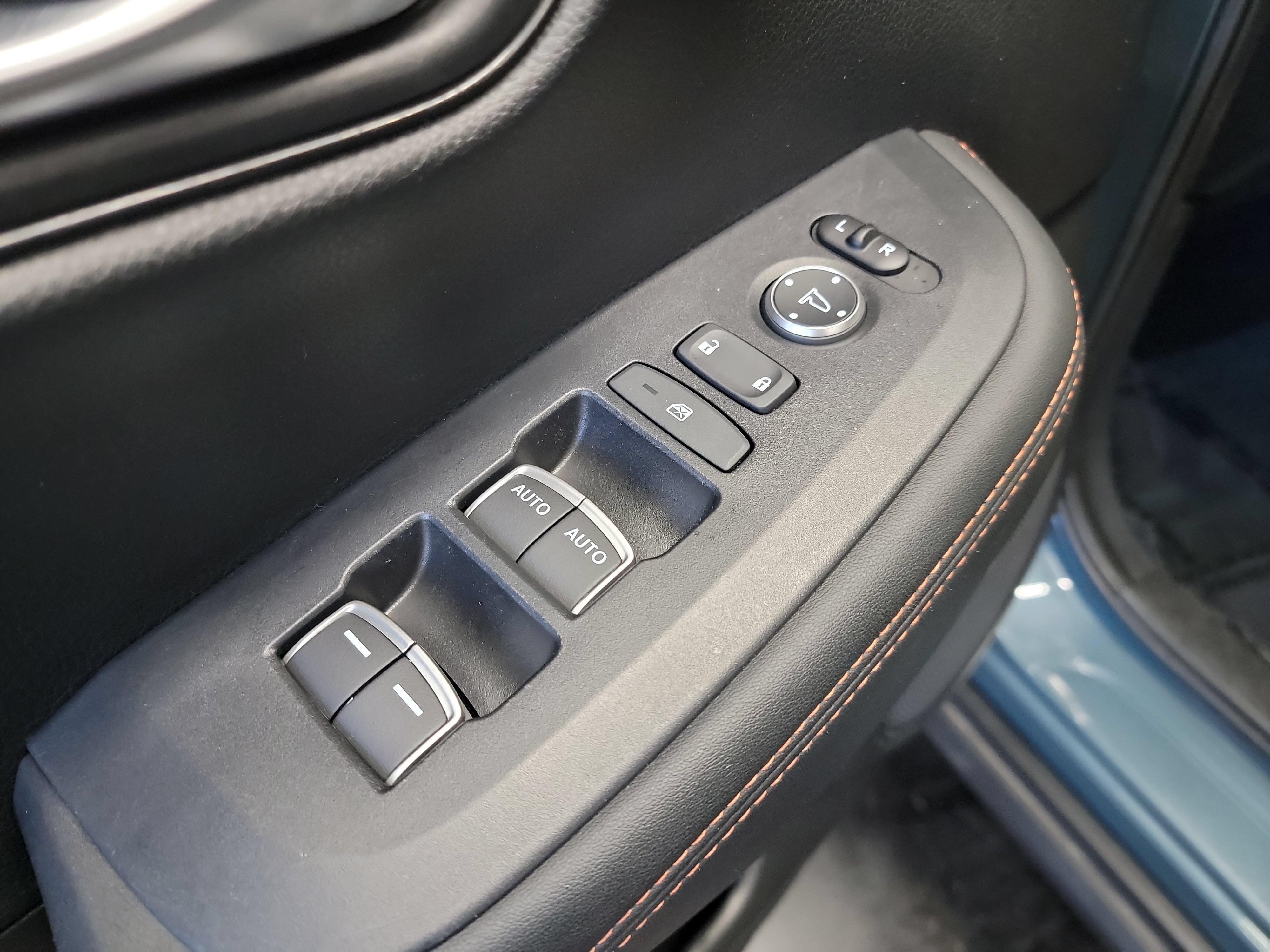 Used 2024 Honda HR-V Sport image 14