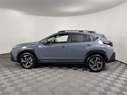 Used 2024 Subaru Crosstrek 2.0i Premium image 11