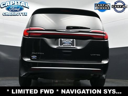 Used 2024 Chrysler Pacifica Limited FWD image 26