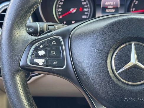 Used 2018 Mercedes-Benz GLC 300 GLC 300 w/ Premium Package image 25