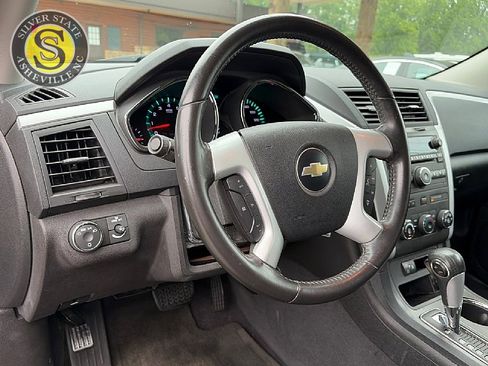 Used 2010 Chevrolet Traverse LT w/ Personal Connectivity Package FWD image 22