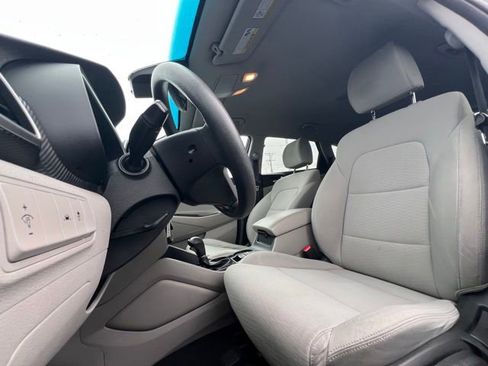 Used 2019 Hyundai Tucson SE FWD image 14