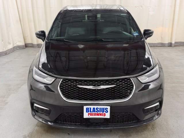 Used 2025 Chrysler Pacifica Select FWD image 6