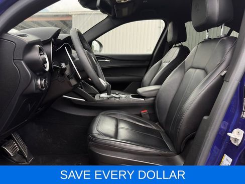 Used 2023 Alfa Romeo Stelvio Sprint RWD image 8