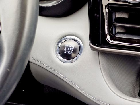 Used 2023 Toyota Highlander XLE image 16