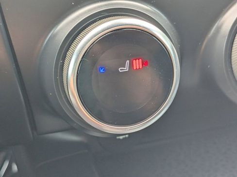 Used 2018 Jaguar E-PACE S AWD/4WD image 21