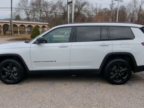 Used 2021 Jeep Grand Cherokee L Laredo image 5