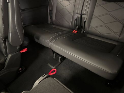 New 2026 Volkswagen Atlas SE image 14