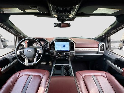 Used 2022 Ford F350 Platinum image 15