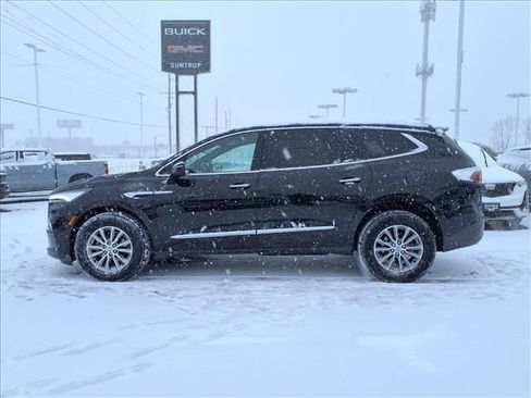 Used 2024 Buick Enclave Premium image 29