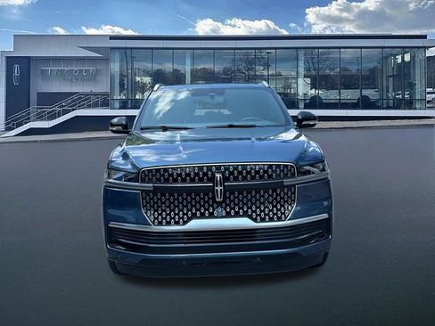 New 2027 Lincoln Navigator L Reserve RWD image 2