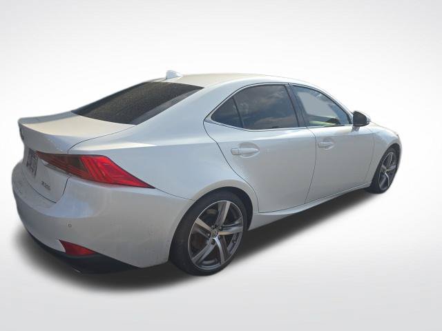 Used 2018 Lexus IS 300 w/ Comfort Package RWD image 2