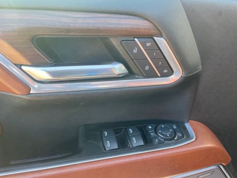 Used 2024 GMC Sierra 2500 Denali Ultimate image 23