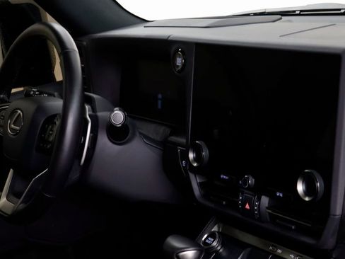 Used 2024 Lexus GX 550 w/ Accessory Package (Z1) image 21