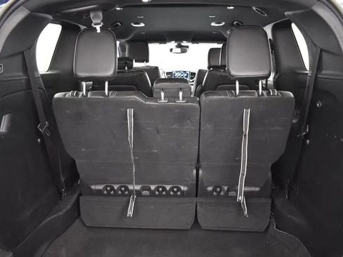 Used 2025 Chrysler Pacifica Select FWD image 16
