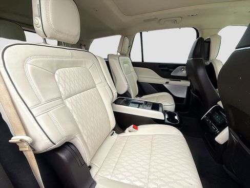 Used 2020 Lincoln Aviator Black Label w/ Dynamic Handling Package image 33