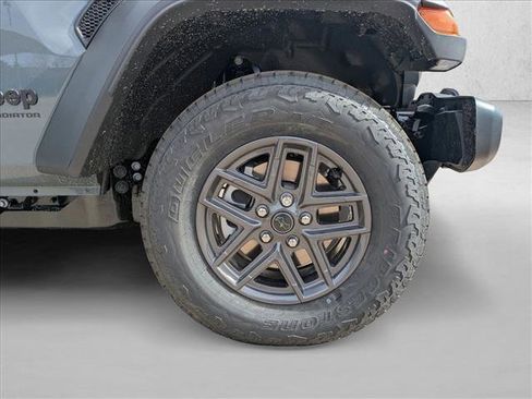 New 2026 Jeep Gladiator Sport AWD/4WD image 16