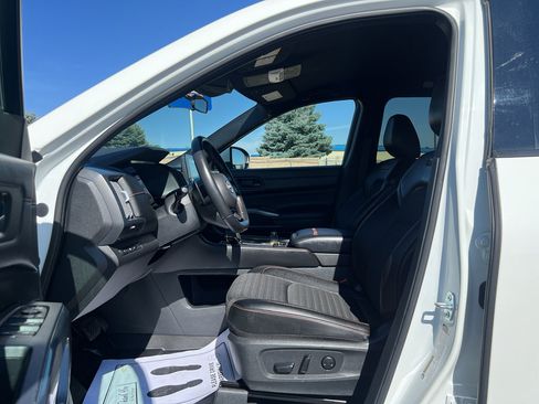 Used 2025 Nissan Pathfinder Rock Creek AWD/4WD image 36