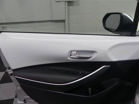 Used 2024 Toyota Corolla SE FWD image 17