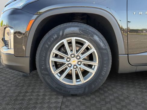 Used 2023 Chevrolet Traverse LT AWD/4WD image 14