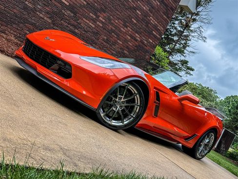 Used 2019 Chevrolet Corvette Grand Sport RWD image 6