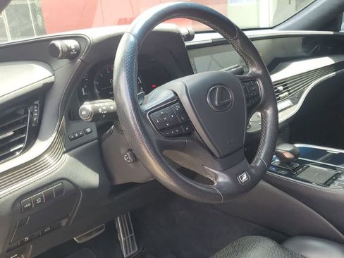 Used 2018 Lexus LS 500 F Sport w/ Performance Package RWD image 2