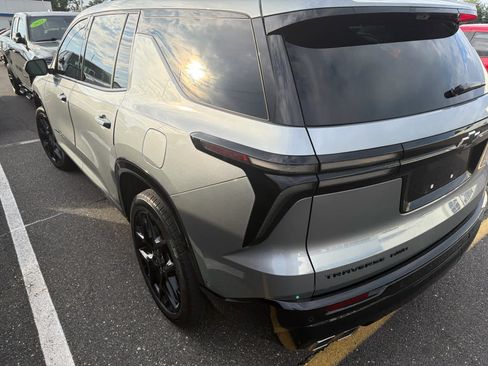 Certified 2024 Chevrolet Traverse RS w/ LPO, Floor Liner Package AWD/4WD image 4