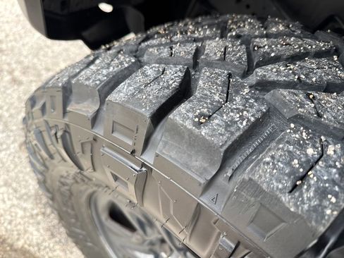 Certified 2021 Jeep Gladiator Sport image 31