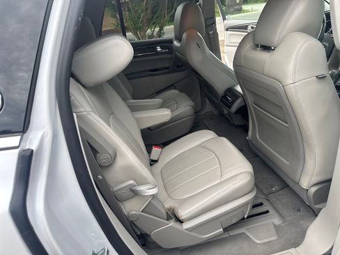 Used 2016 Buick Enclave Premium w/ Experience Buick Package FWD image 36