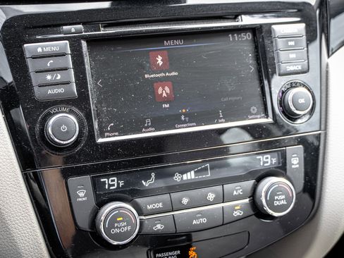 Used 2019 Nissan Rogue Sport SV w/ All-Weather Package image 40