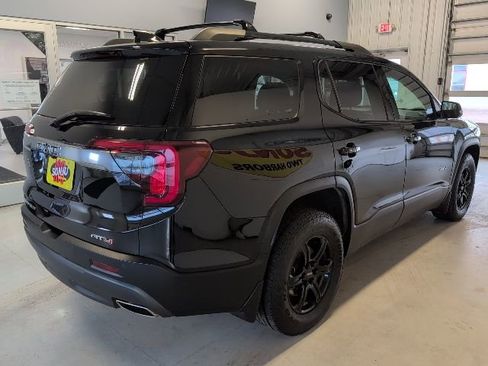 Used 2022 GMC Acadia AT4 w/ GMC Pro Grade Package image 5