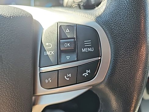 Used 2020 Ford Explorer XLT w/ Comfort Package image 32