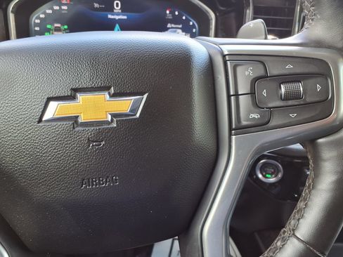Used 2025 Chevrolet Silverado 1500 LTZ AWD/4WD image 24