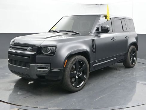 Used 2024 Land Rover Defender 110 Carpathian Edition image 5