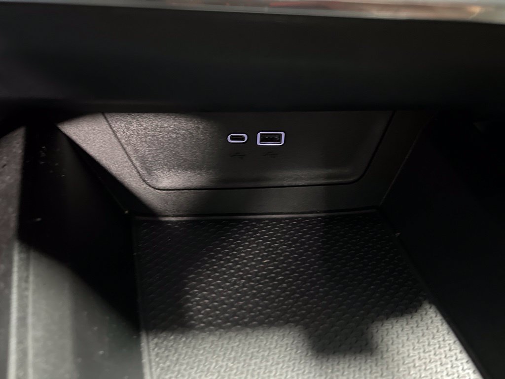 Used 2026 Chevrolet Equinox LT w/ Convenience Package II FWD image 29